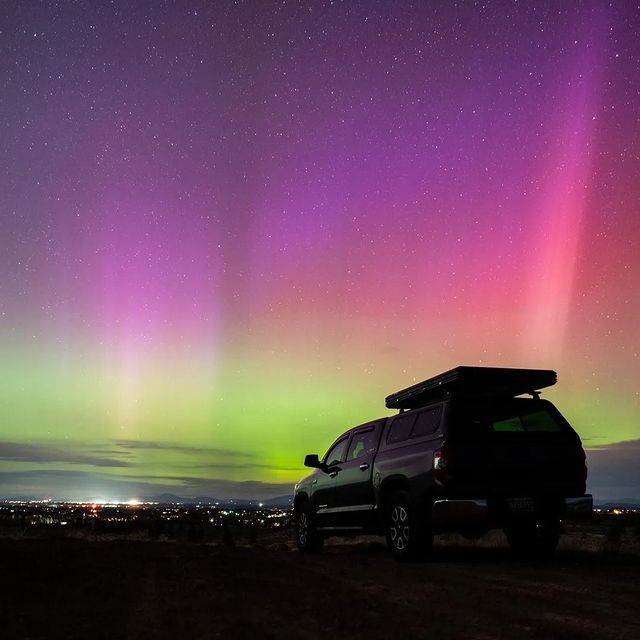 Mother Nature put on a helluva show the other night! (No, not here 😁)

#aurora #auroraborealis #northernlights #nightsky #skyshow #nature #mothernature #oregon #centraloregon #nightphotography #naturephotography 📸 @wes_stokes_